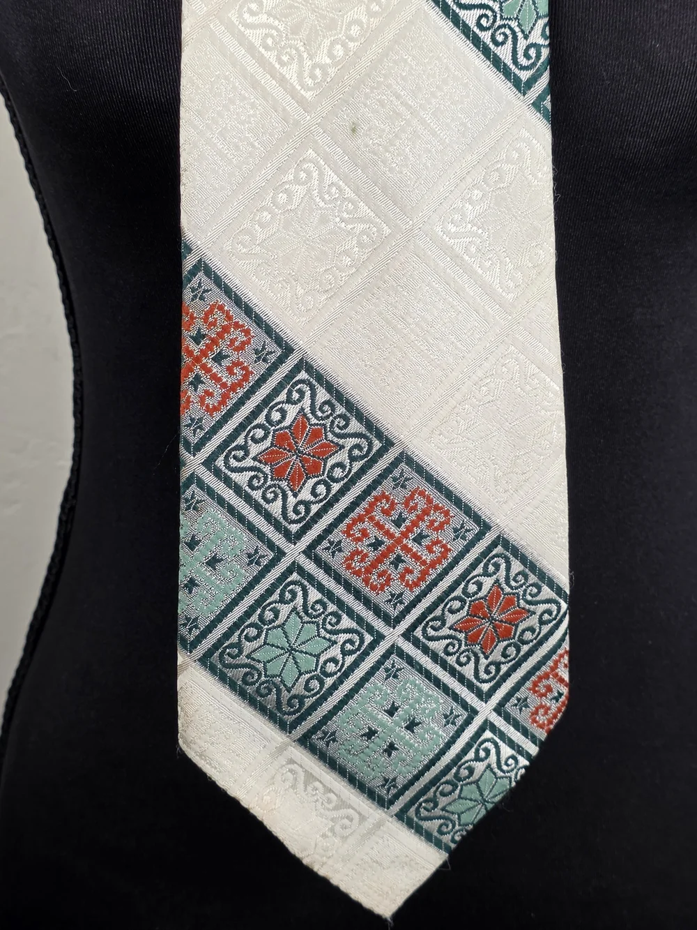 Vintage 1970s Custom Tailored Geometric Clip On Necktie